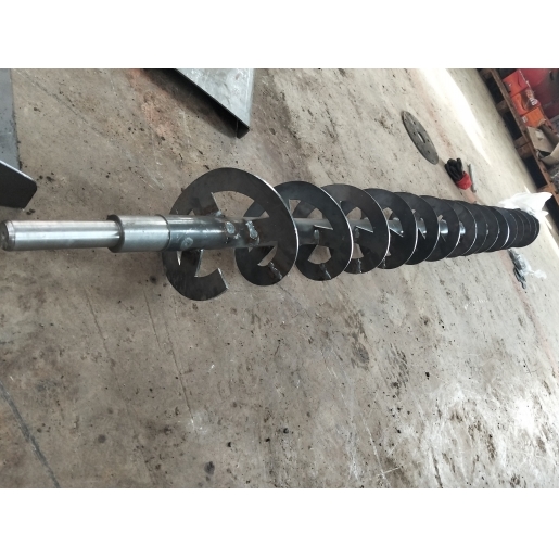 TUZ SERPME MAKİNESİ / 0,5 M3 / ELEKTRİKLİ / UZAKTAN KUMANDALI /  TÜM AÇILARDA TUZLAMA YAPABİLME ÖZELLİĞİ ...
