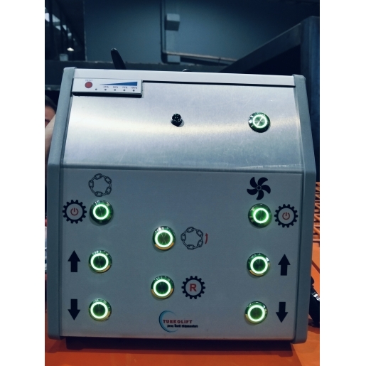 TUZ SERPME MAKİNESİ / 0,5 M3 / ELEKTRİKLİ / UZAKTAN KUMANDALI /  TÜM AÇILARDA TUZLAMA YAPABİLME ÖZELLİĞİ ...