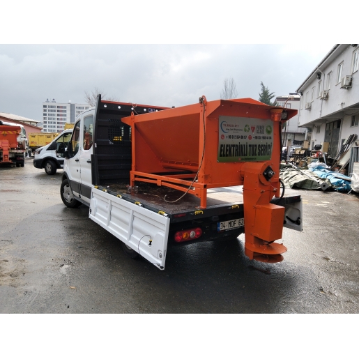 Tuz Serpme Makinesi / Uzaktan Kumandalı / Elektrikli / Kamyonet - Pikap Üzeri Monteli.